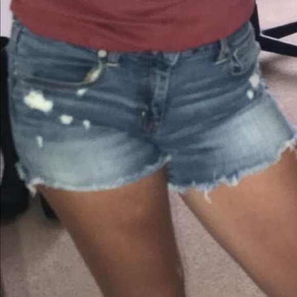 Shorts - Picture 2 of 3